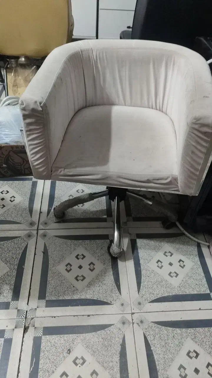 صندلی چرخدار و جکدار|صندلی و نیمکت|محمدشهر, کوی بهار|دیوار