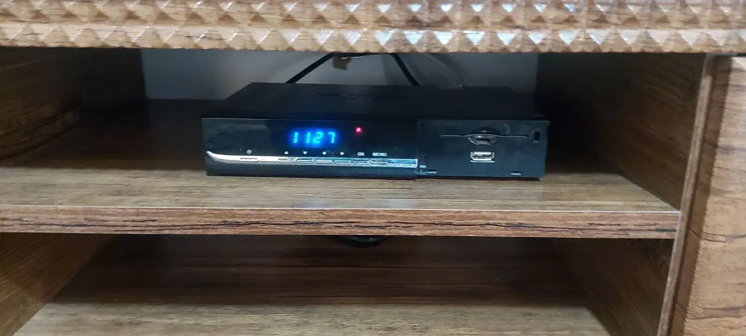 فروش تلوزیون رنگی ۴۳ اینچ ال جی ودستگاه دیجیتال|تلویزیون و پروژکتور|اندیشه, شهرک کوثر|دیوار