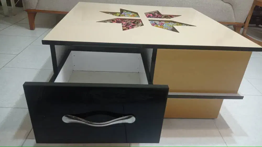 نیم ست 5نفره با میز وسط|مبلمان خانگی و میز عسلی|رشت, کاکتوس|دیوار