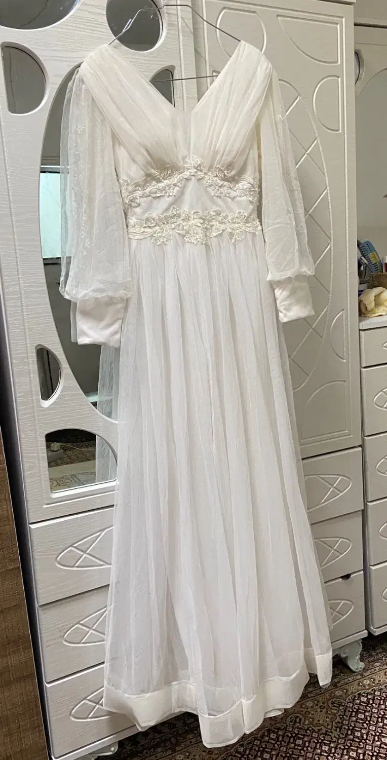 مجلسی|لباس|تاکستان, |دیوار