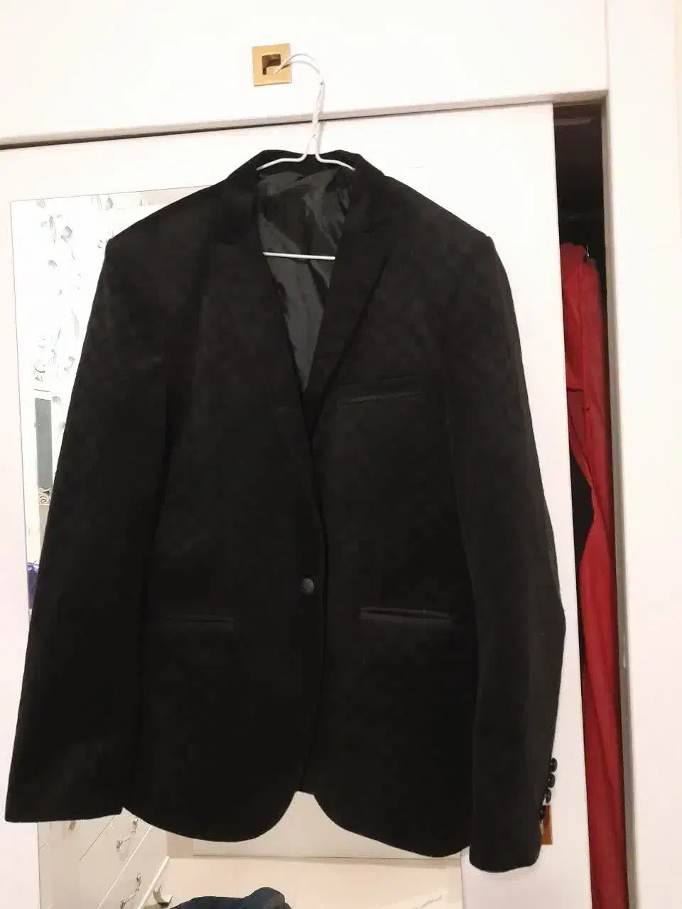 کت مردانه|لباس|کرج, کرج نو|دیوار