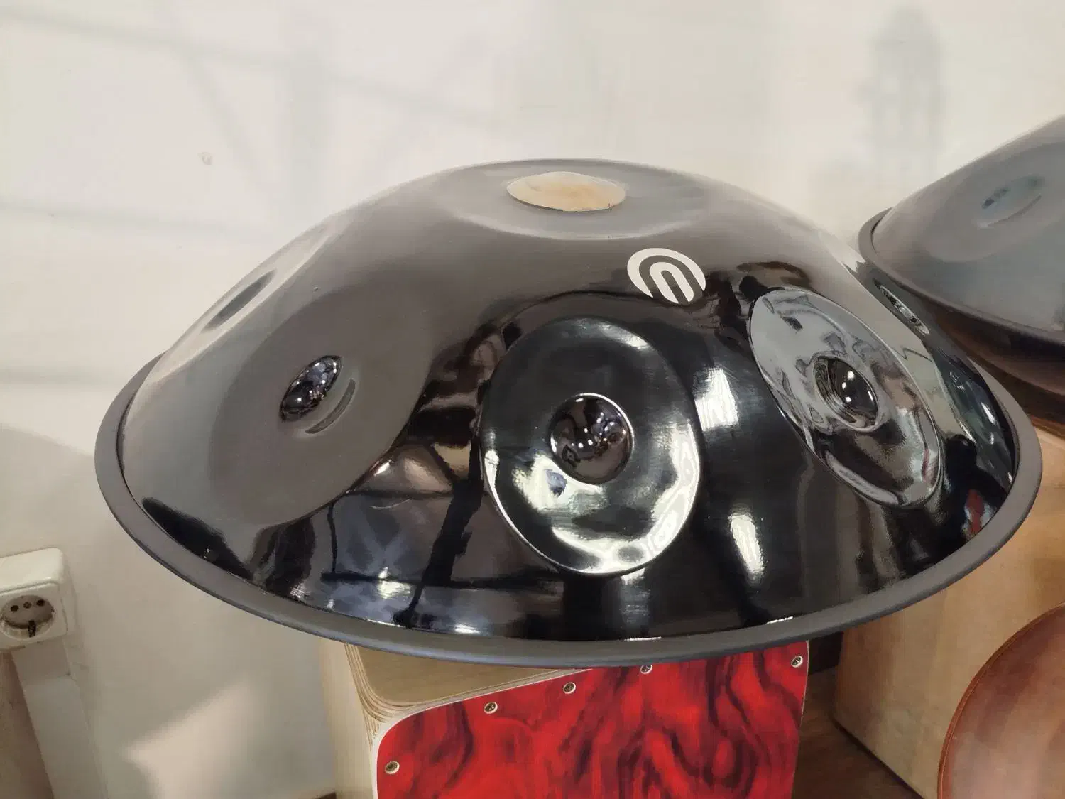 هنگدرام|درام و پرکاشن|اندیشه, اندیشه فاز ۱|دیوار