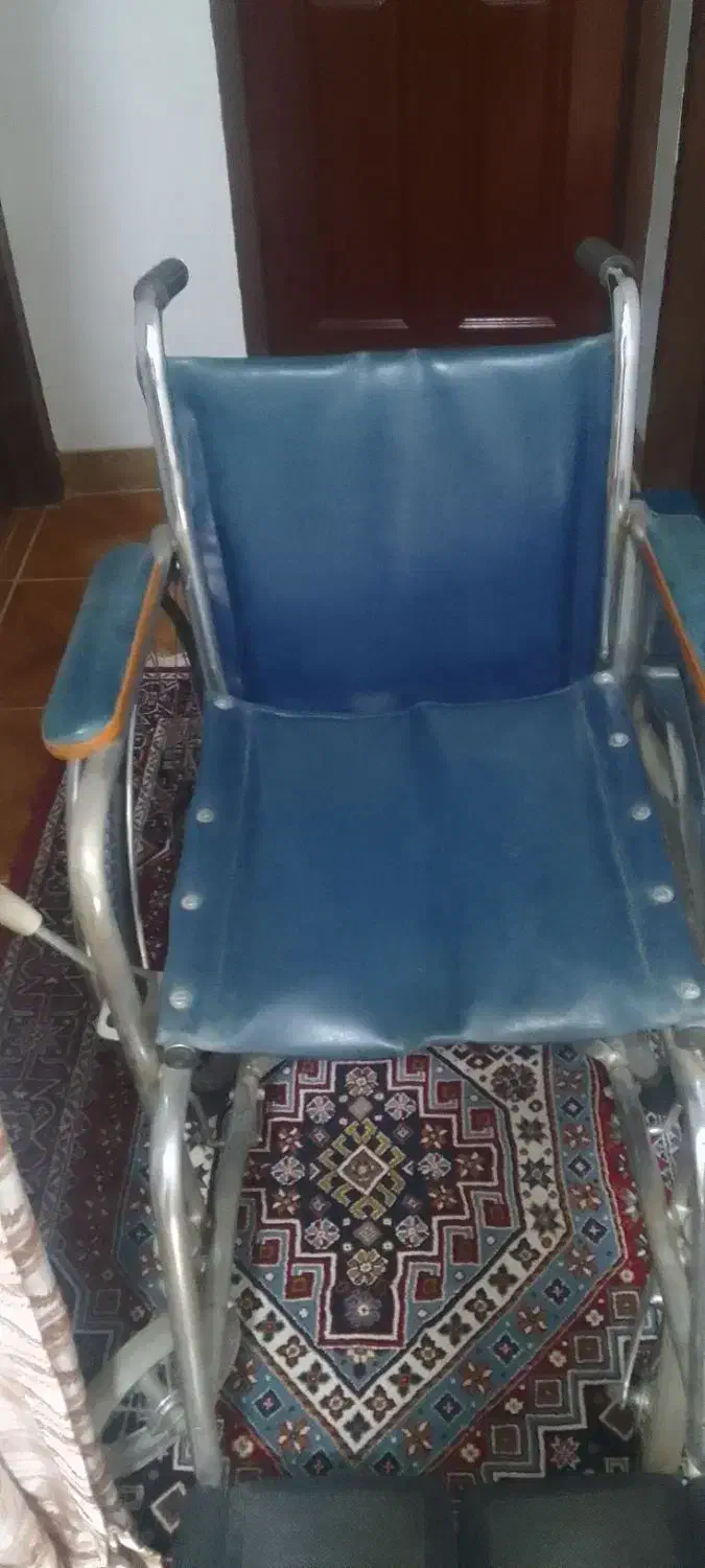 تلویزیون ۲۱ سامسونگ قیمت توافقی بوفه چوبی|تلویزیون و پروژکتور|رضوانشهر, |دیوار