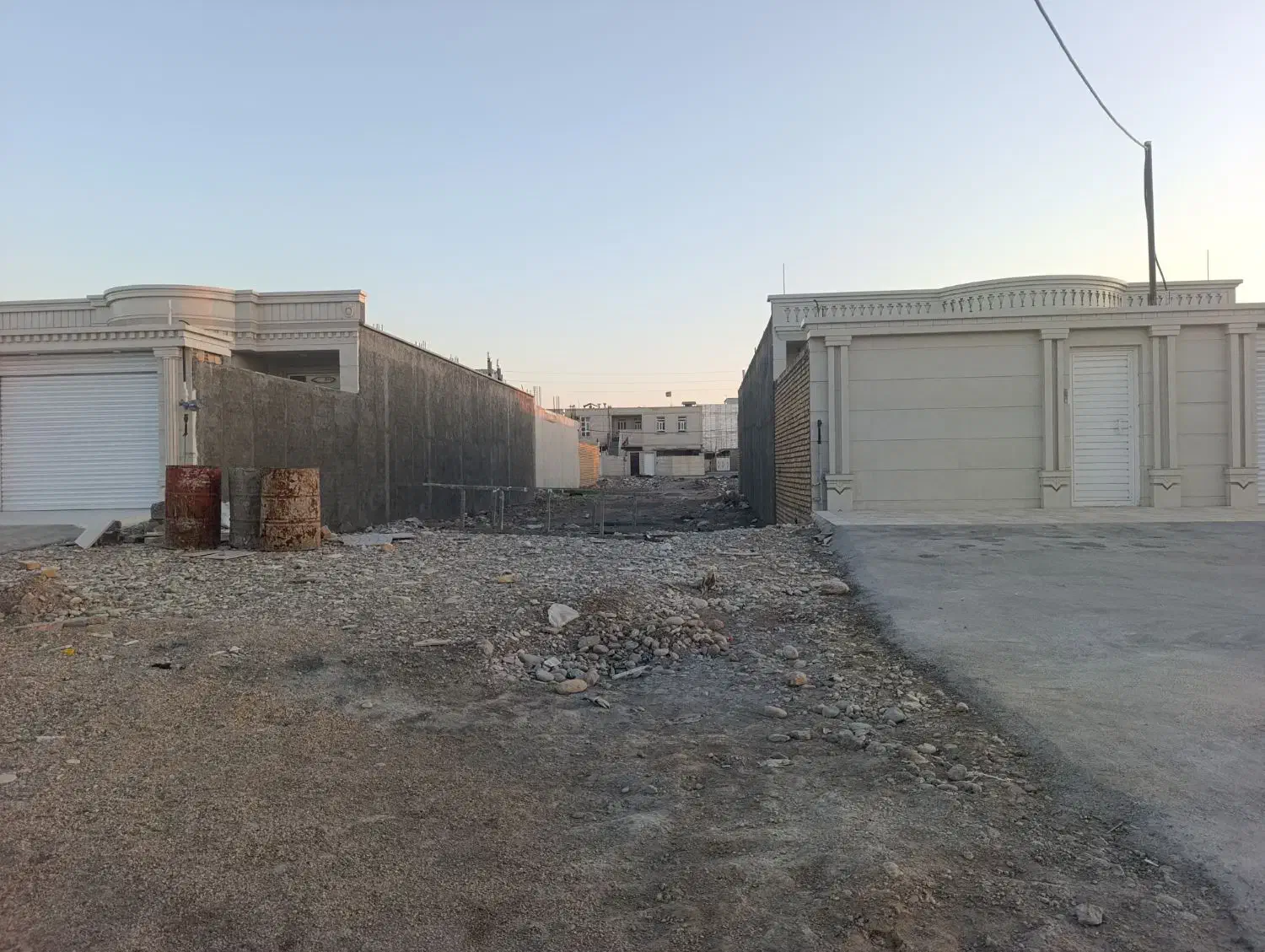 یک قواره زمین مسکونی|فروش زمین و ملک کلنگی|مهران (ایلام), |دیوار