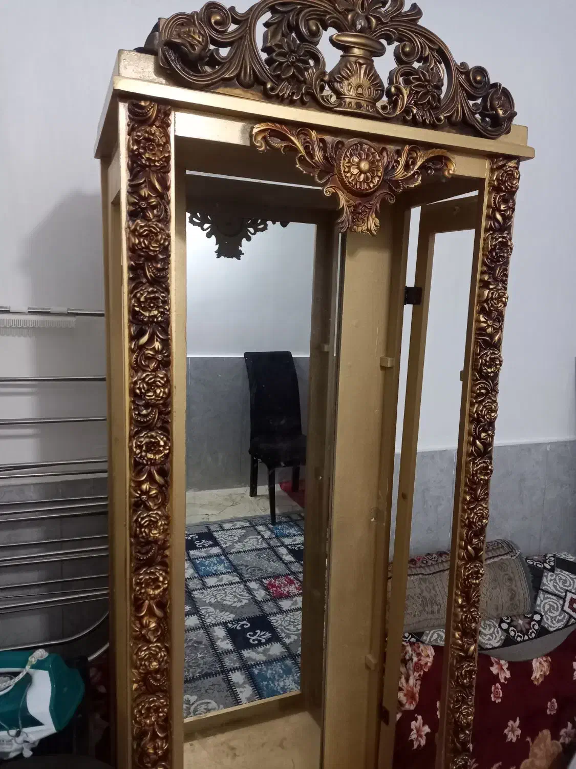 بوفه طلایی رنگ|بوفه، ویترین، کنسول|آبادان, |دیوار