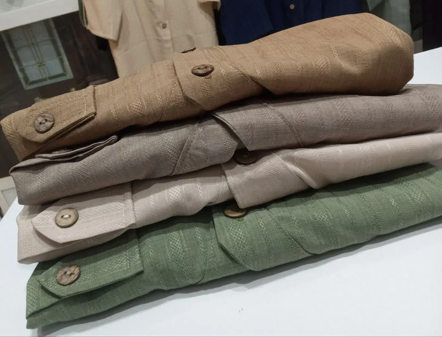 مانتو سرای آسمان|لباس|مسجد سلیمان, |دیوار