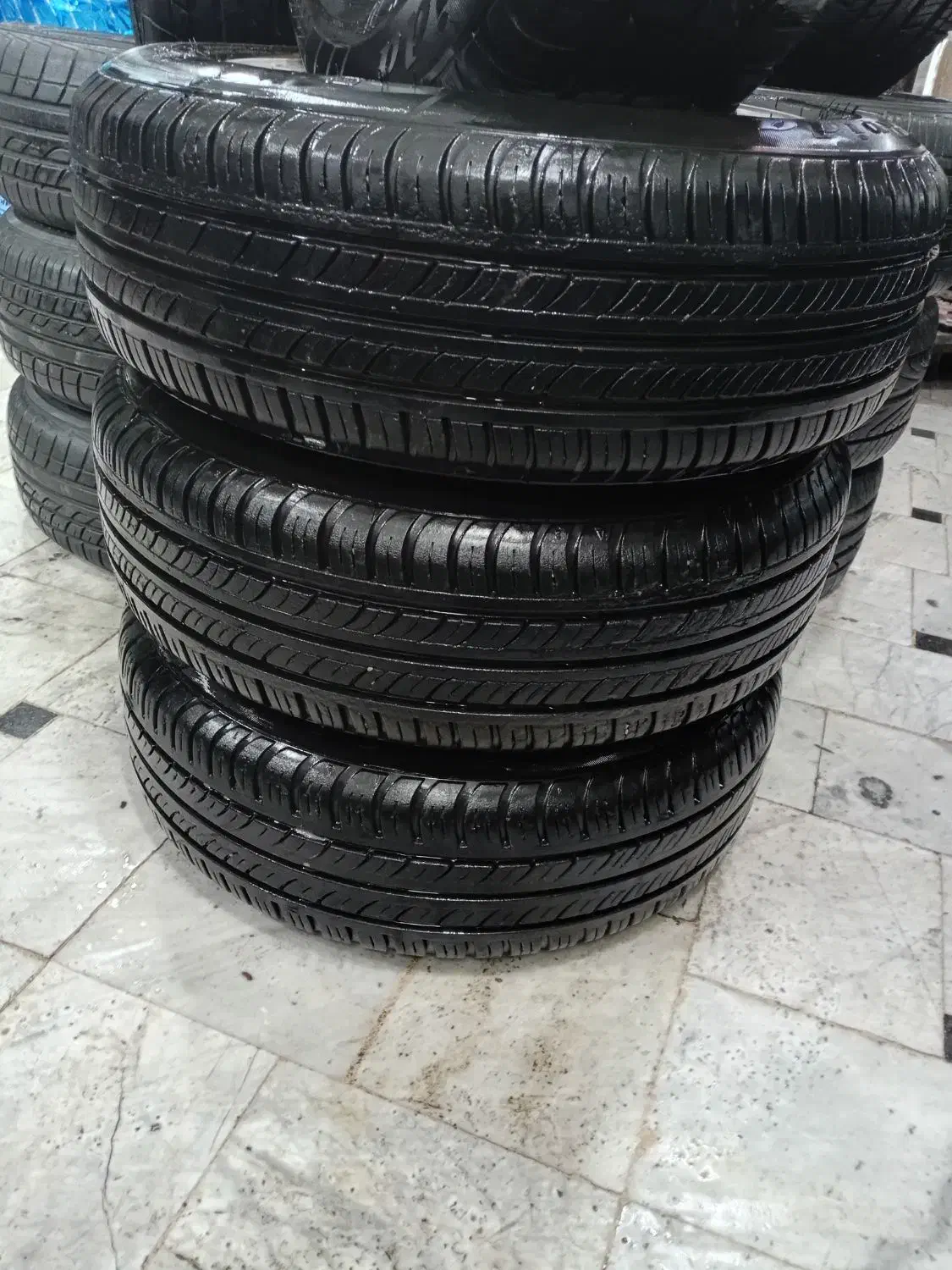 رینگ لاستیک صلیبی ۱۵ درحد صفر|قطعات یدکی و لوازم جانبی|مشهد, تلگرد|دیوار