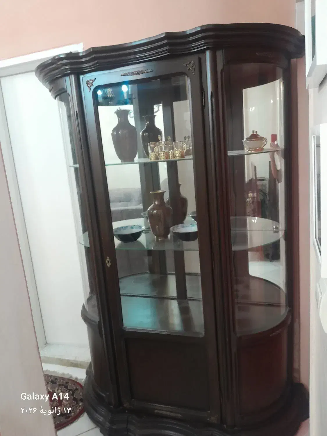 ویترین|بوفه، ویترین، کنسول|تهران, آبشار تهران (دریاچه)|دیوار