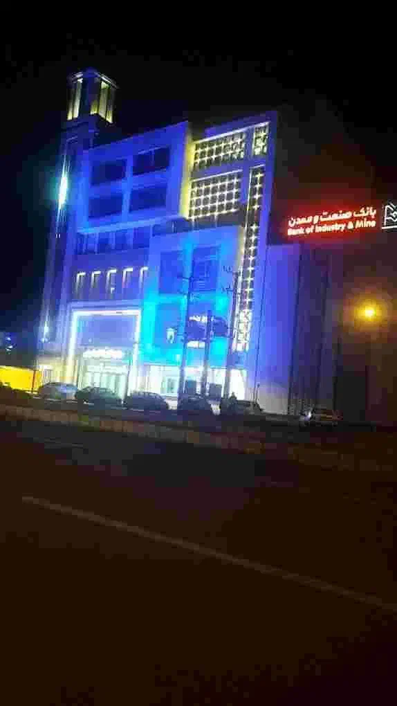 اجاره انباری در مجتمع تجاری اداری امیرکبیر|اجارهٔ مغازه و غرفه|کاشان, امیرکبیر|دیوار