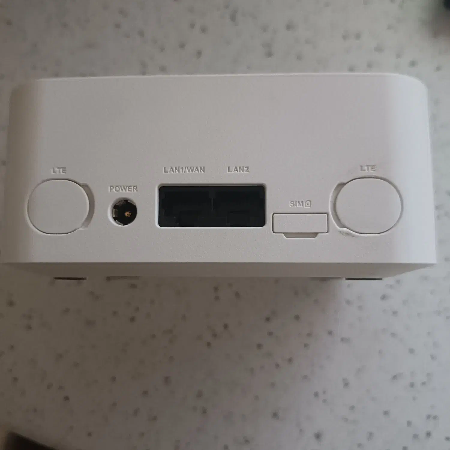 مودم روتر EE|مودم و تجهیزات شبکه|شهریار, شهریار|دیوار