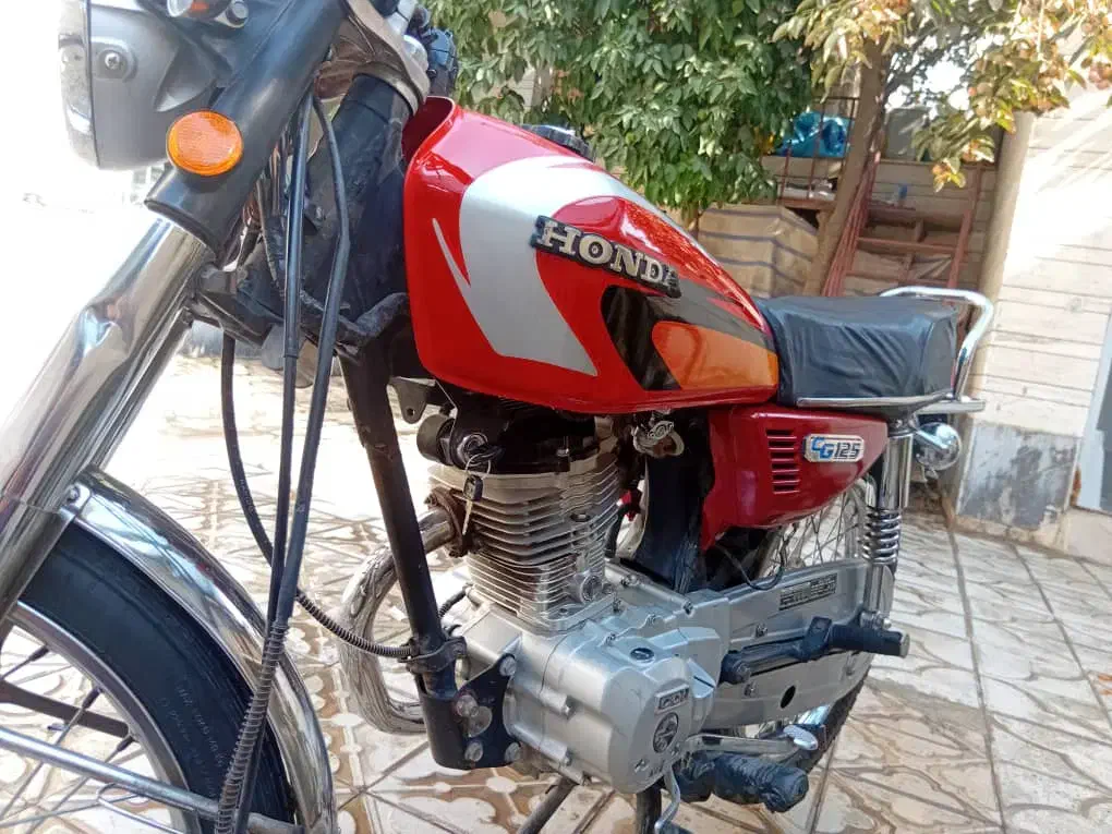 موتور 125|موتورسیکلت|مرودشت, ژیان|دیوار