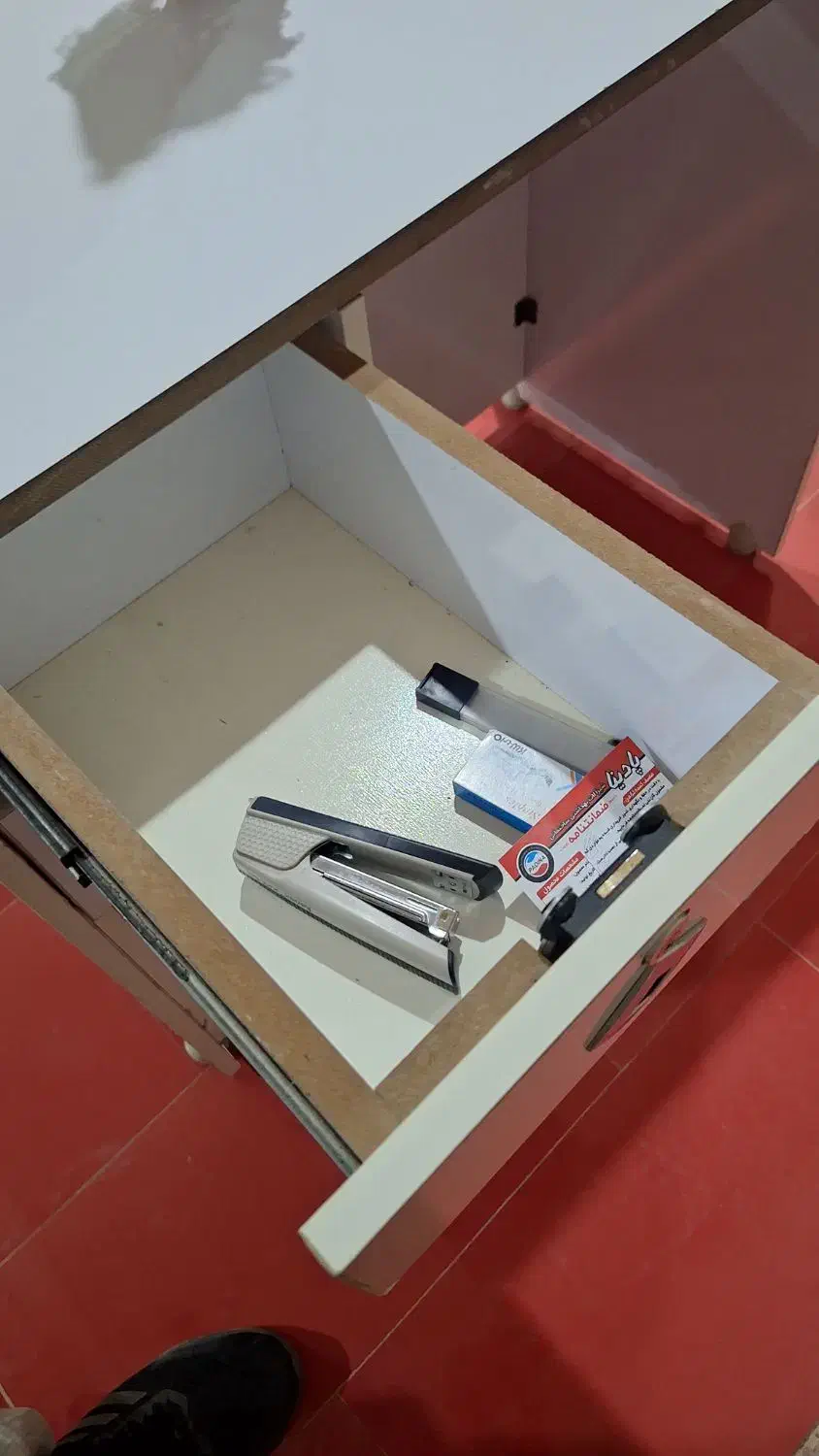 میز برای دفتر وکیل مغازه|میز تحریر و کامپیوتر|سنندج, |دیوار