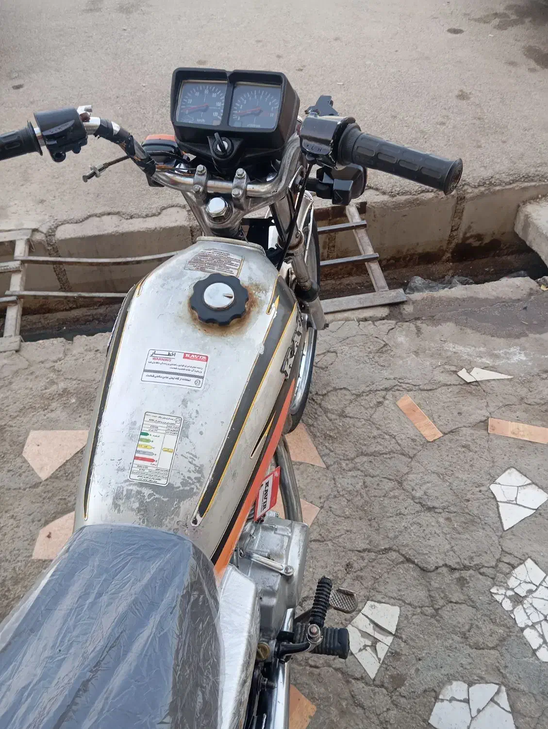 موتور هوندا پلاک قدیم مدارک کامل|موتورسیکلت|مرودشت, ژیان|دیوار