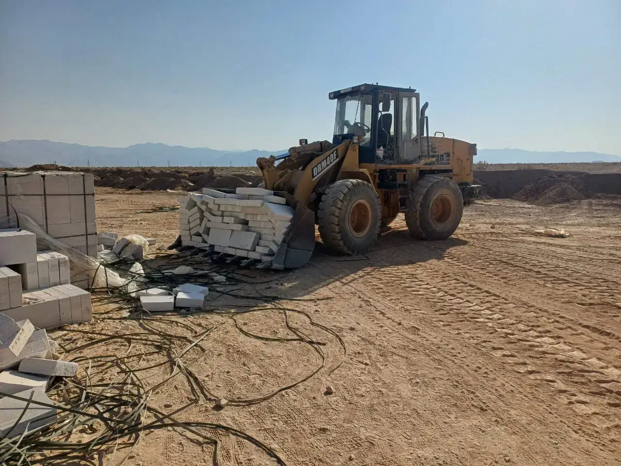 فروش لودر زد ال40 کوبلکو|خودرو سنگین|ابرکوه, |دیوار