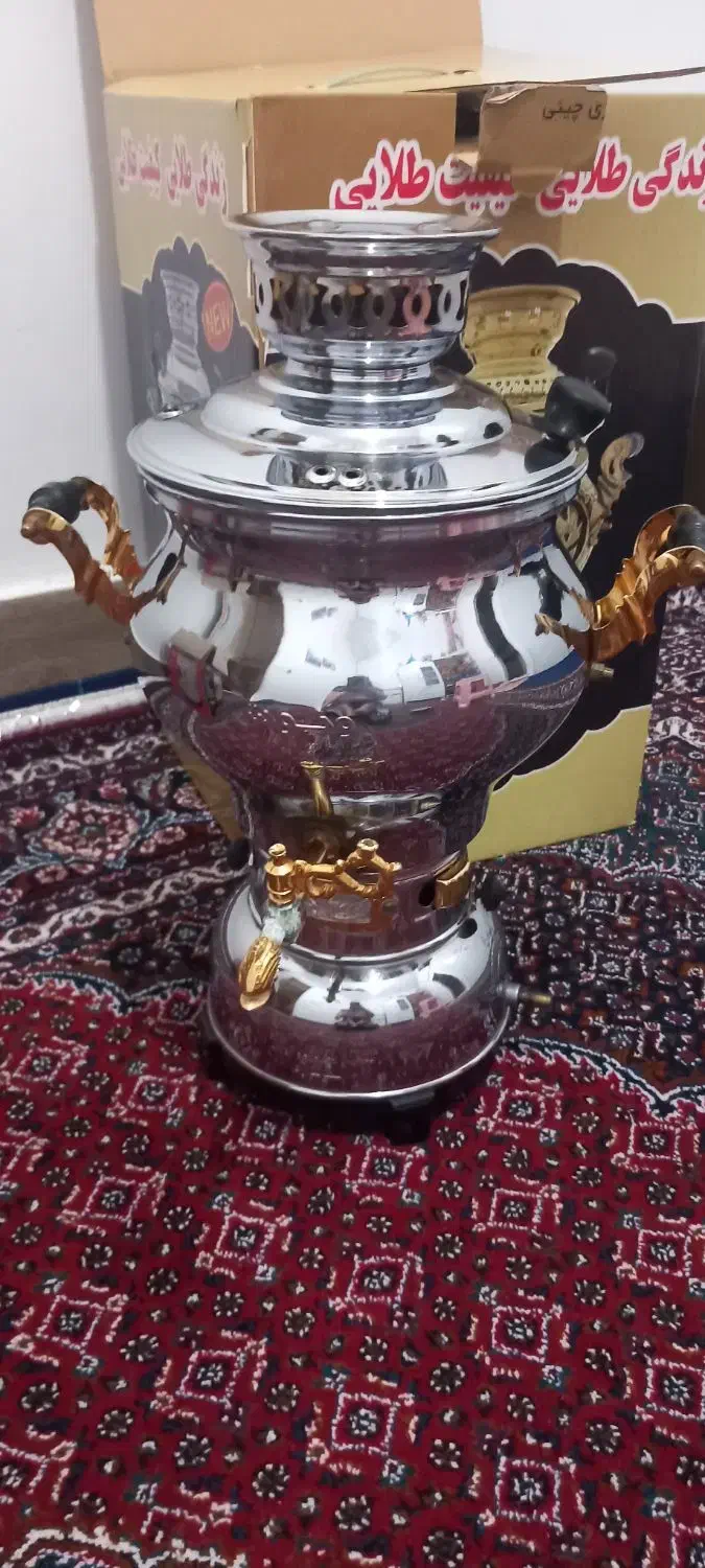 سماور ۶ لیتری کاملا سالم|سماور، چایساز، قهوهساز|دورود, |دیوار