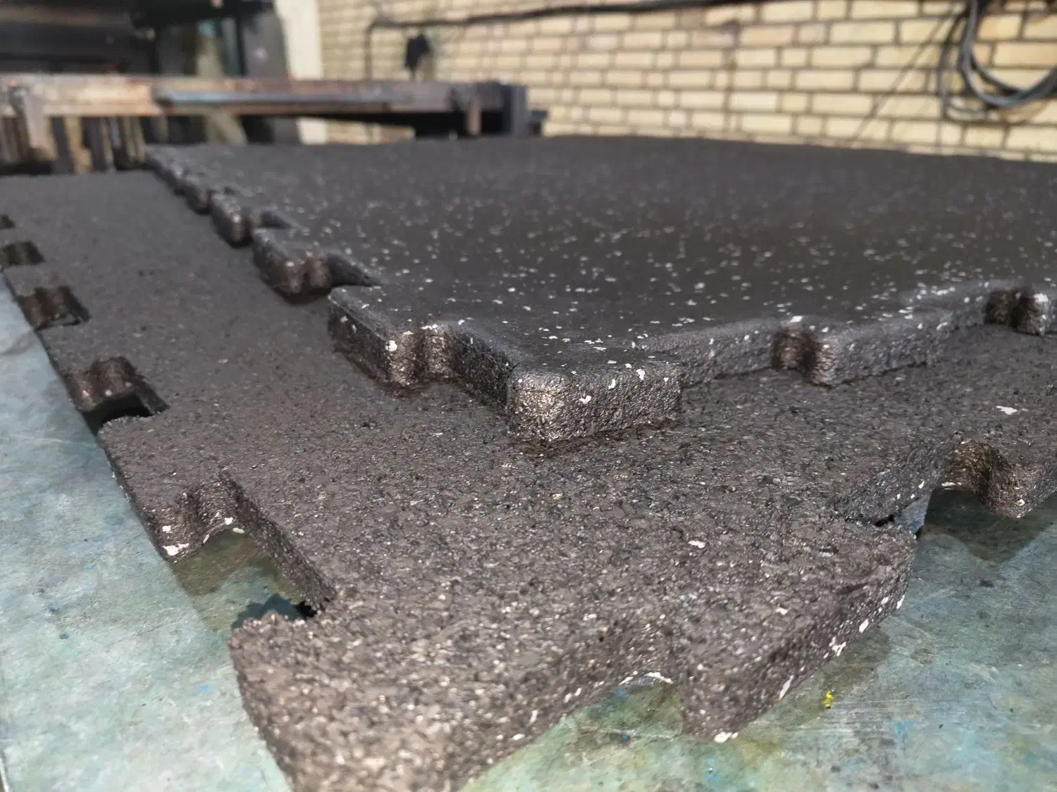 کفپوش گرانولی باشگاه بدنسازی/گرانول پازلی قالبی|تجهیزات ورزشی|تهران, سید خندان (جلفا)|دیوار