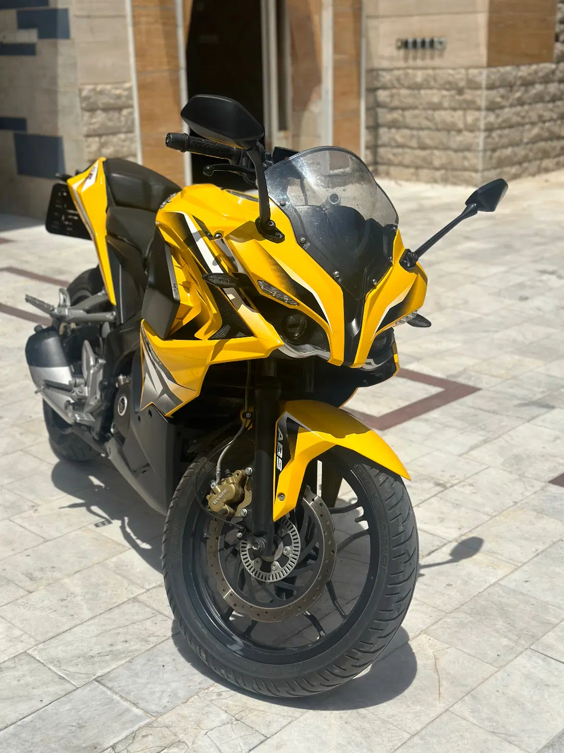 rs 200 ۹۶|موتورسیکلت|شیراز, فلکه گاز|دیوار