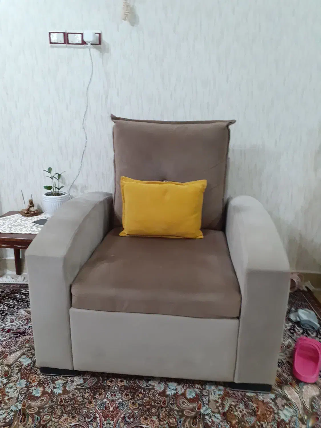 مبل|مبلمان خانگی و میز عسلی|رشت, پاره بیجار|دیوار