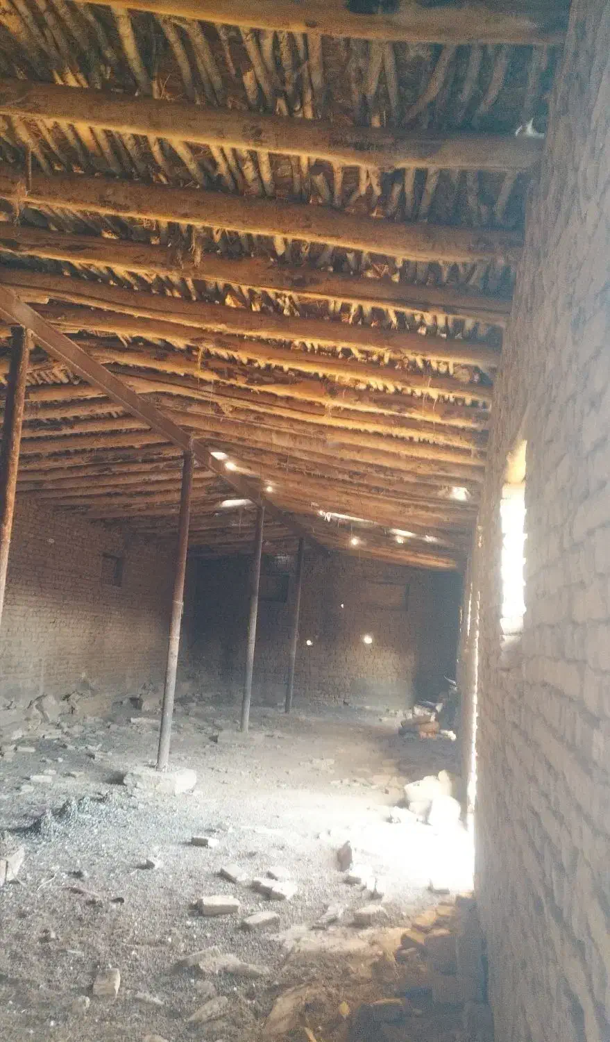 فروش 1000متر بنای نگهداری دام|فروش خانه و ویلا|فریمان, |دیوار