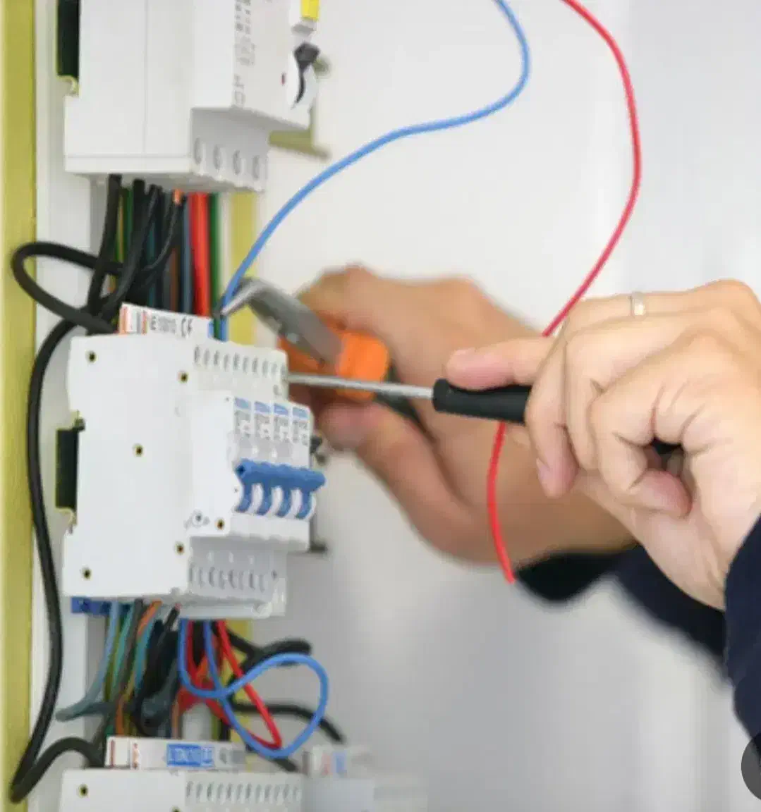 برق کشی ساختمان تلفن وتعمیر کولر آبی و رفع اتصالی|خدمات پیشه و مهارت|شاهرود, |دیوار