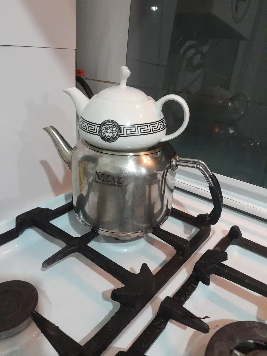 کتری وقوری کف چدن|قوری، کتری، قهوهساز دستی|پرند, فاز ۵|دیوار