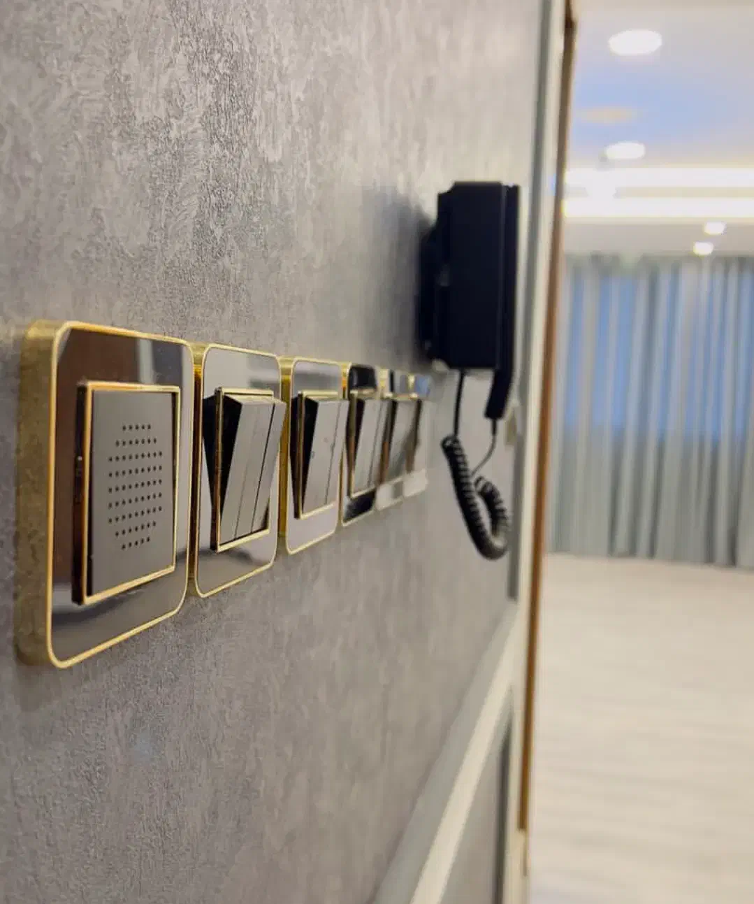 برقکاری ساختمان نصب تعمیرات انواع چیلر،داکت اسپلیت|خدمات پیشه و مهارت|ساری, |دیوار