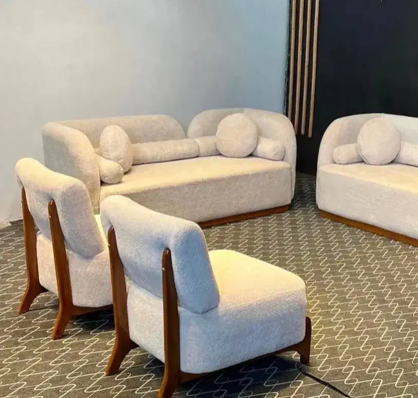 استخدام خیاط روکوب زیرکارچی ( حقوق خوب )|استخدام صنعتی، فنی، مهندسی|مشکیندشت, |دیوار