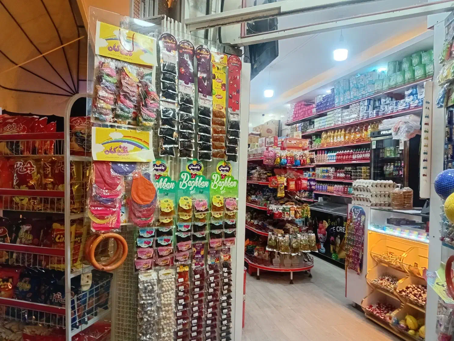 واگذاری سوپر مارکت به صورت کلیدی|فروشگاه و مغازه|شاهینشهر, عطار|دیوار