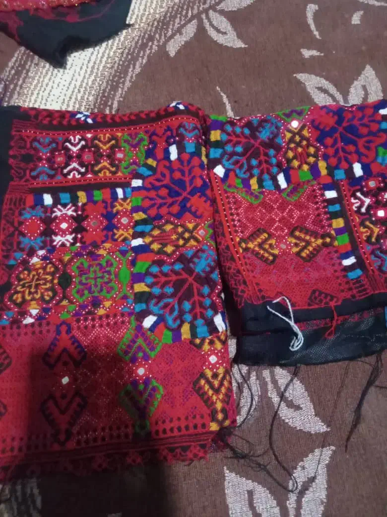 فروشی|کفش و لباس بچه|نازیل, |دیوار