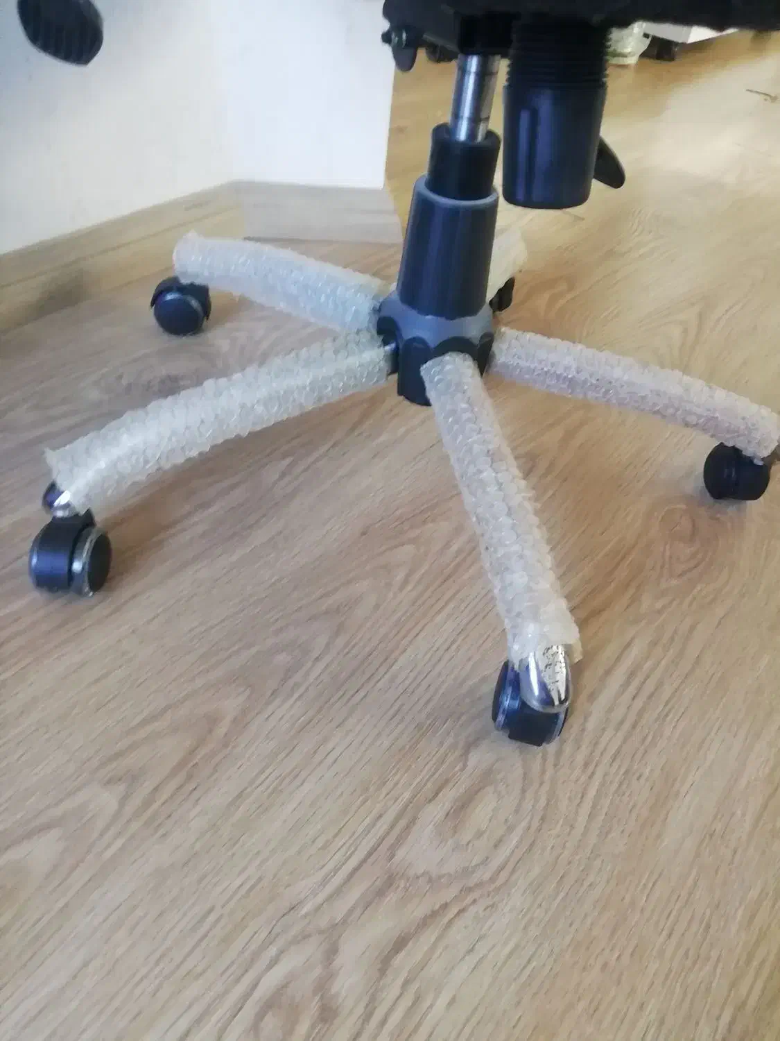 صندلی گردون|صندلی و نیمکت|تبریز, |دیوار