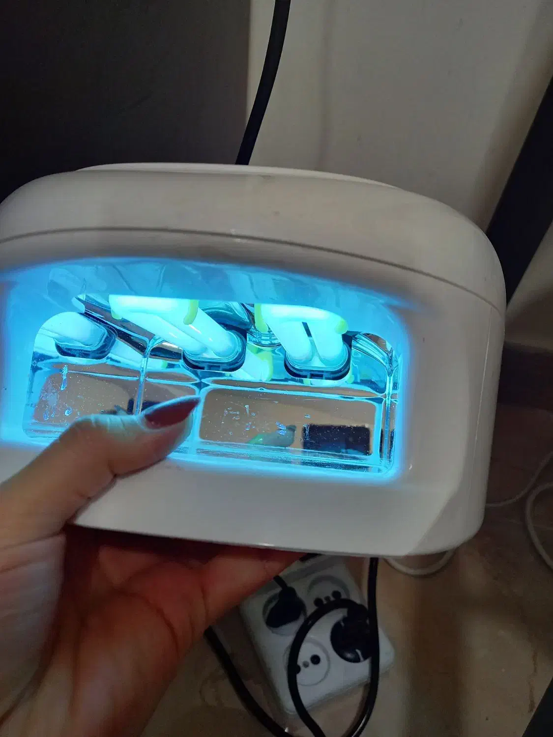 دستگاه یوی کاشت ناخن|آرایشی، بهداشتی، درمانی|فردیس, فردیس|دیوار