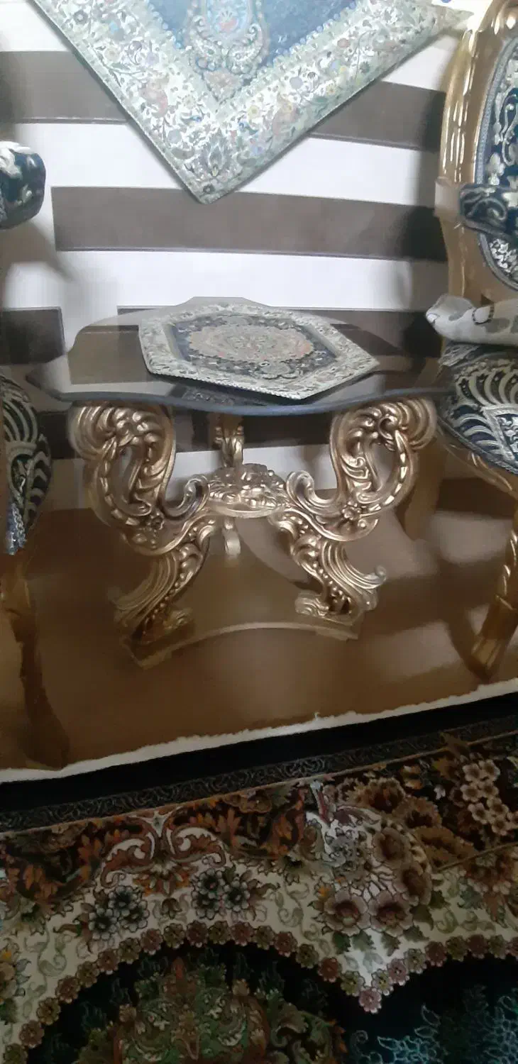 مبل سلطنتی 9 نفره با میز جلو مبلی و  میز عسلی|مبلمان خانگی و میز عسلی|شاهرود, |دیوار