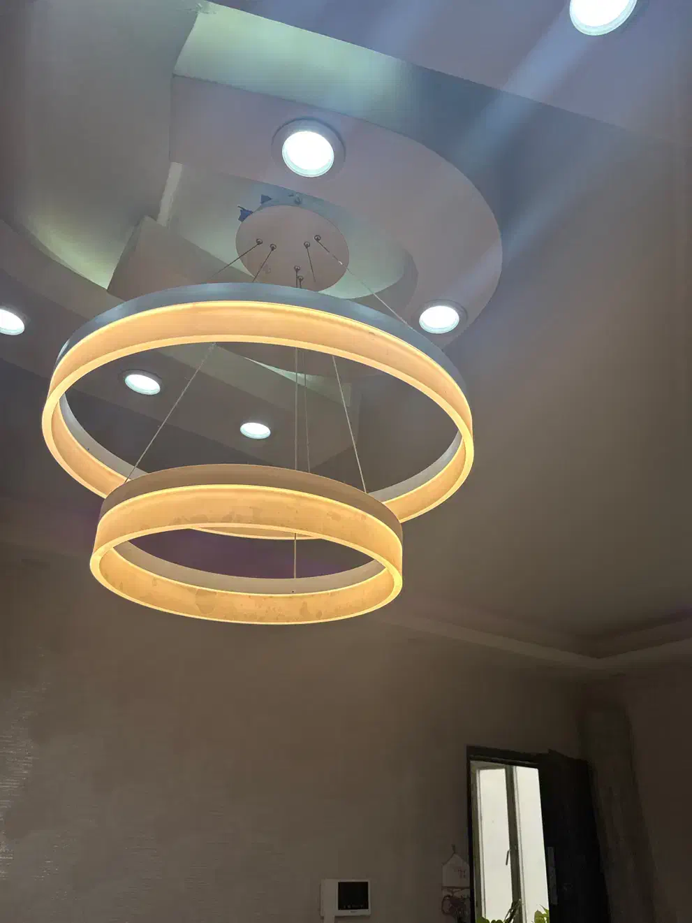 لوستر|لوستر و چراغ آویز|تهران, آهنگران (سراسیاب دولاب)|دیوار