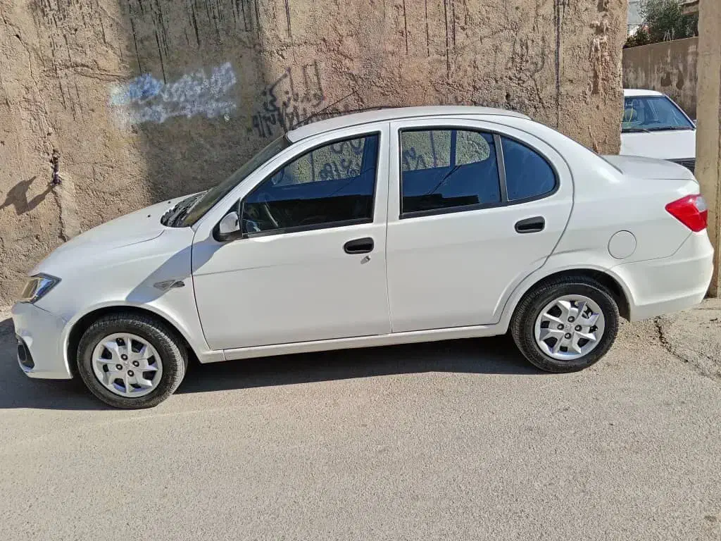 ساینا|خودرو سواری و وانت|خرمآباد, |دیوار