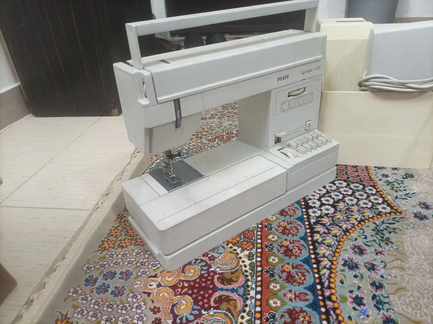 چرخ خیاطی فاف 1129|چرخ خیاطی و ریسندگی|پرند, فاز ۰|دیوار