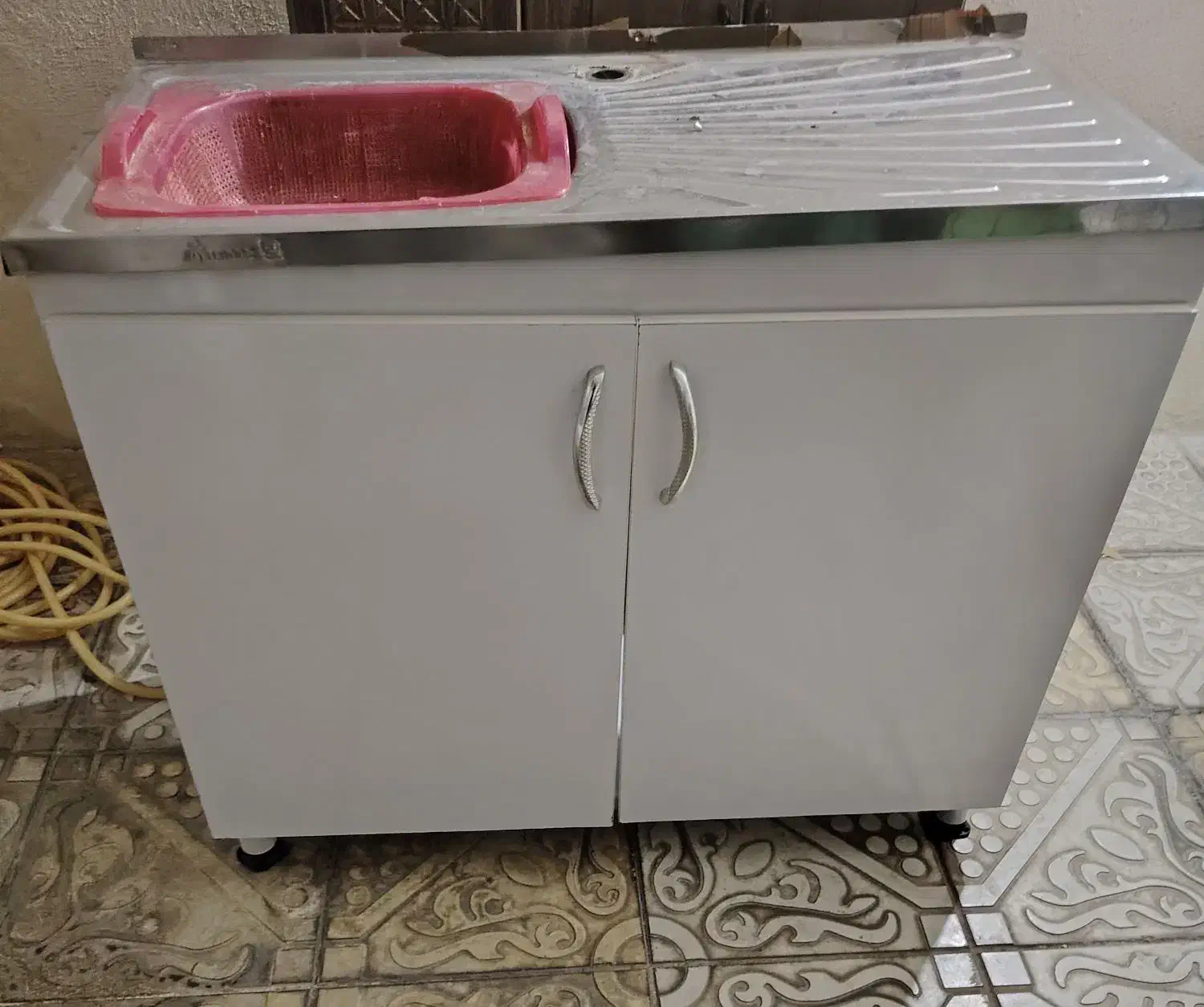 کابینت در حد نو|مصالح و تجهیزات ساختمان|مهاباد (آذربایجان غربی), |دیوار