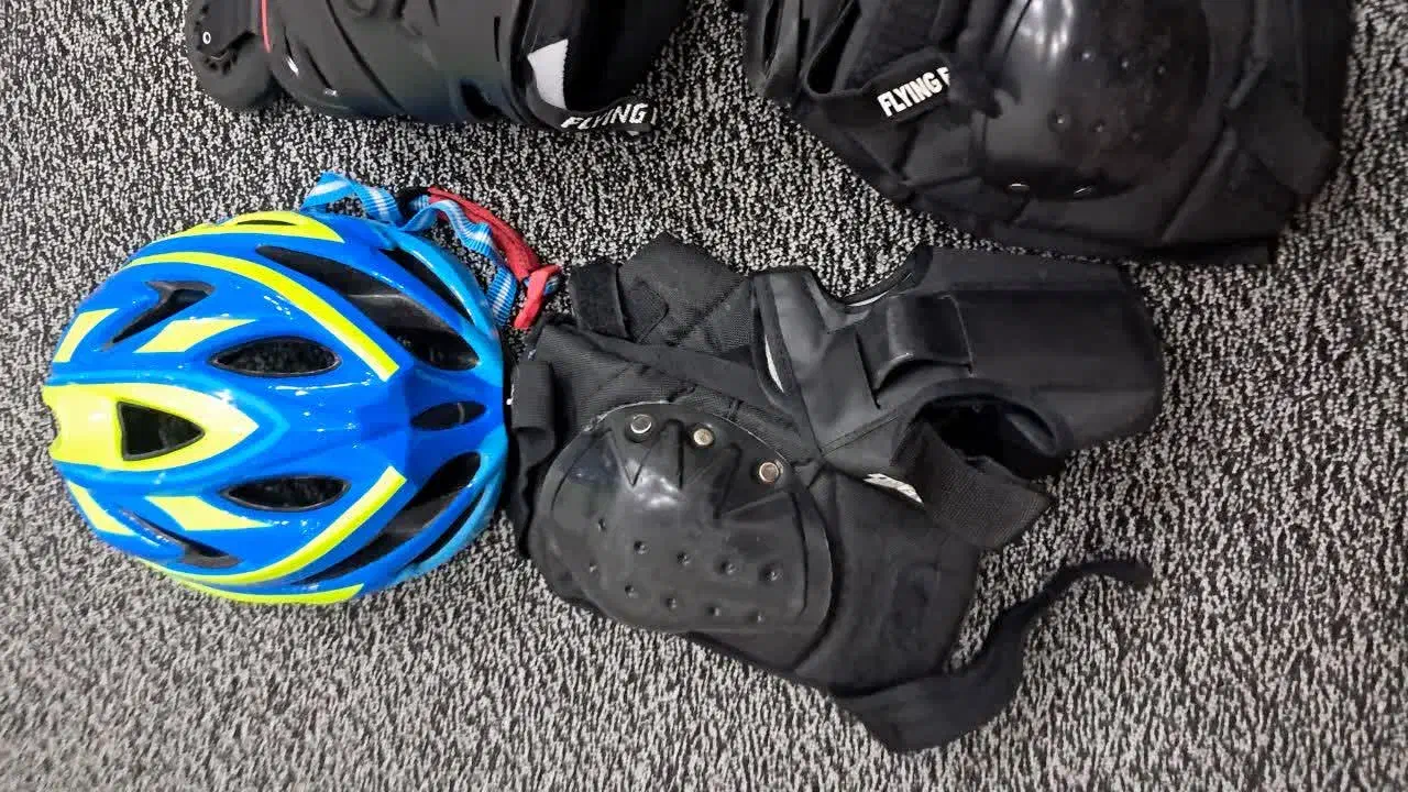 کفش اسکیت نو|دوچرخه، اسکیت، اسکوتر|قم, هنرستان|دیوار