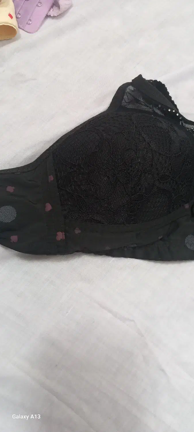 سوتین کاپ دار|لباس|کاشان, یزد‌آباد|دیوار