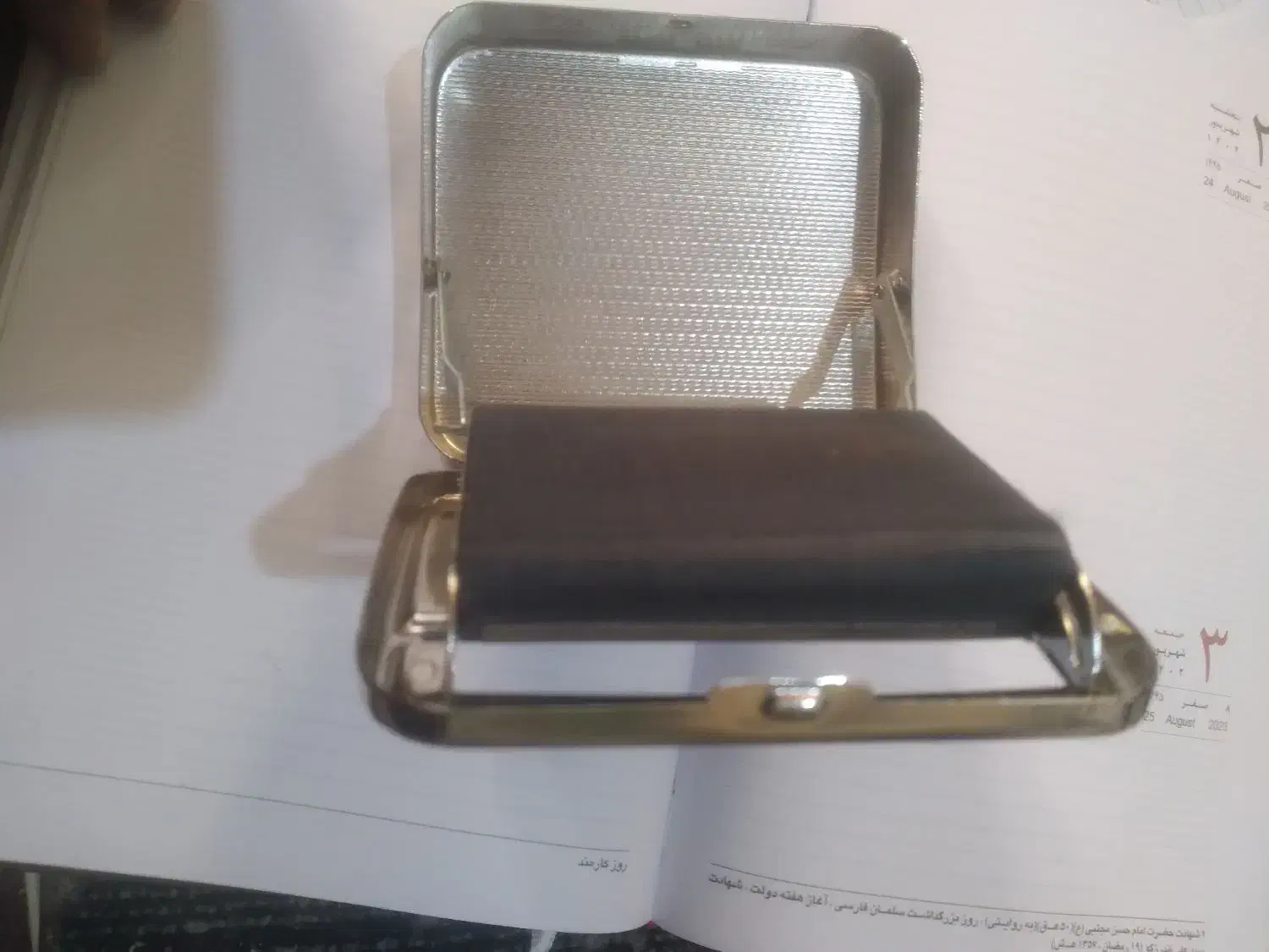 جعبه سیگار پیچ کردن|زیورآلات و اکسسوری|اصفهان, بیدآباد|دیوار