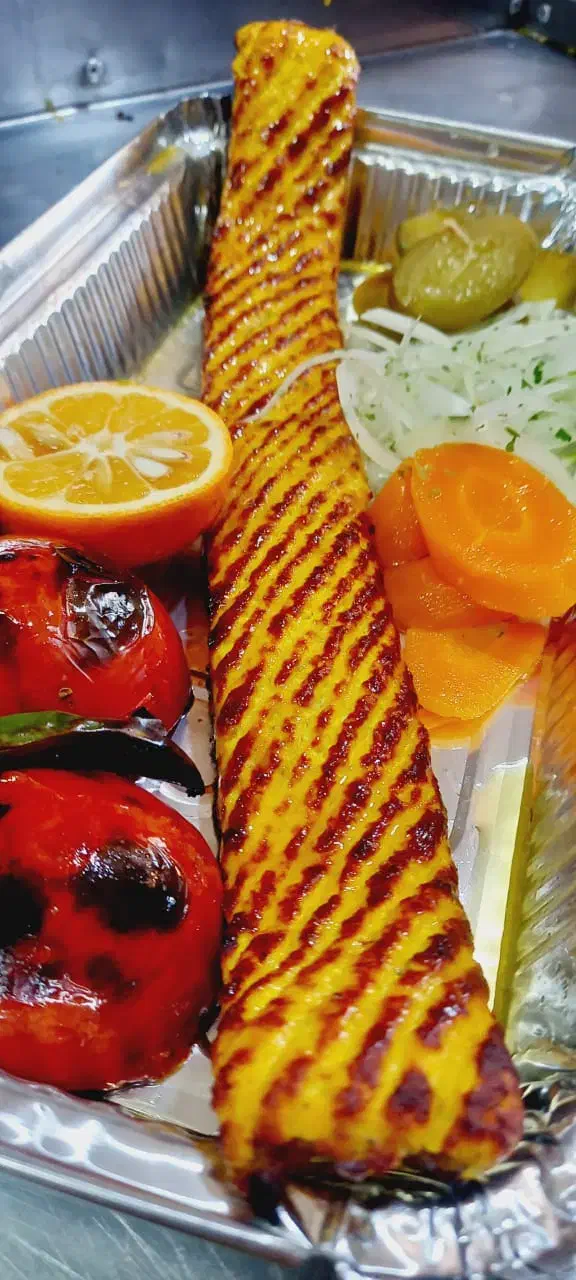 کمک آشپز|استخدام خدمات فروشگاه و رستوران|جیرفت, |دیوار