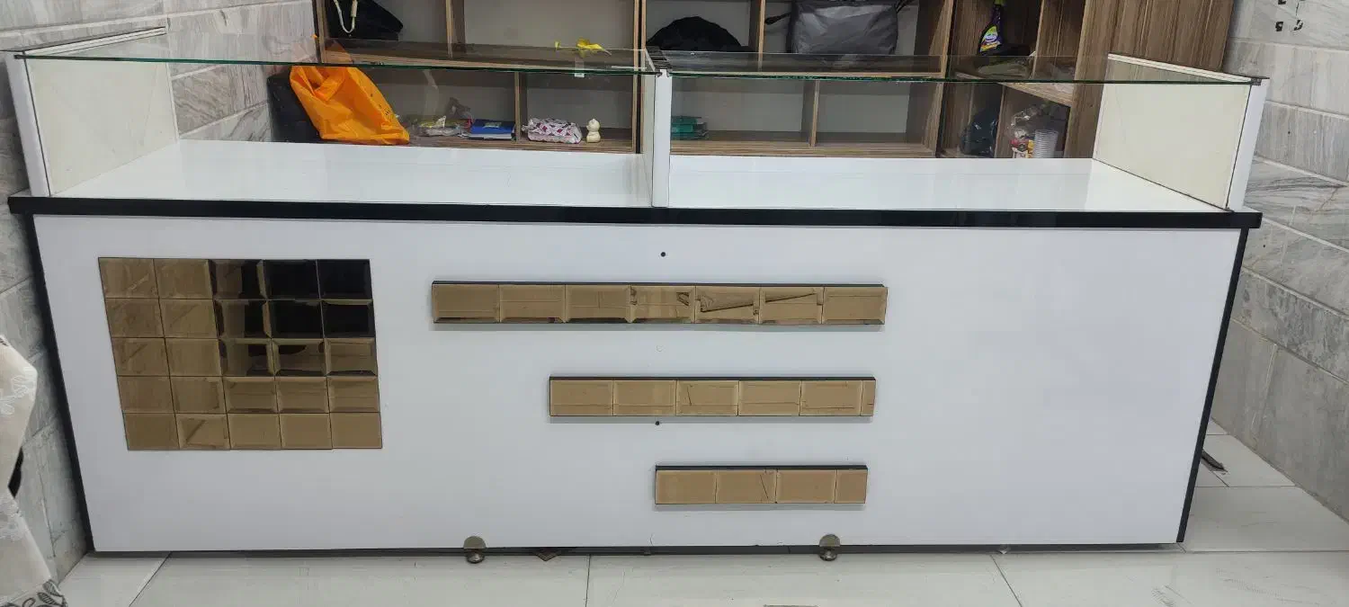 میز پیشخوان میز کانتر|فروشگاه و مغازه|قم, باجک سه|دیوار