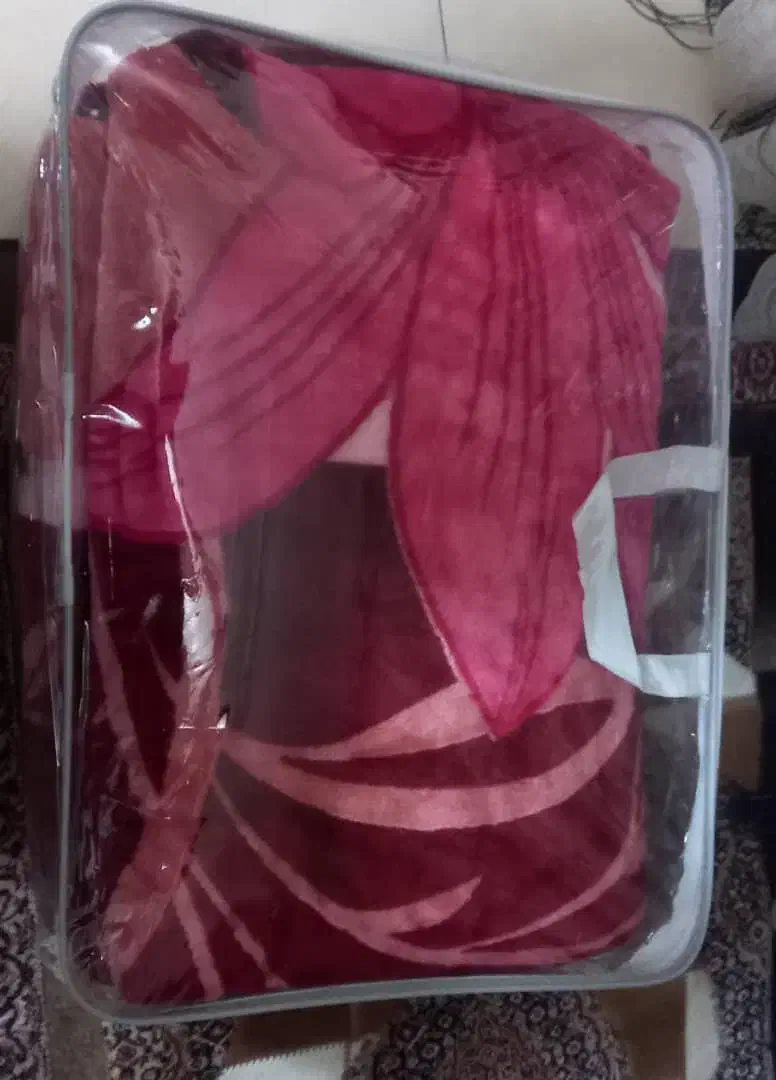 پتو طرح دار|رختخواب، بالش، پتو|اصفهان, بهارستان (مخابرات)|دیوار