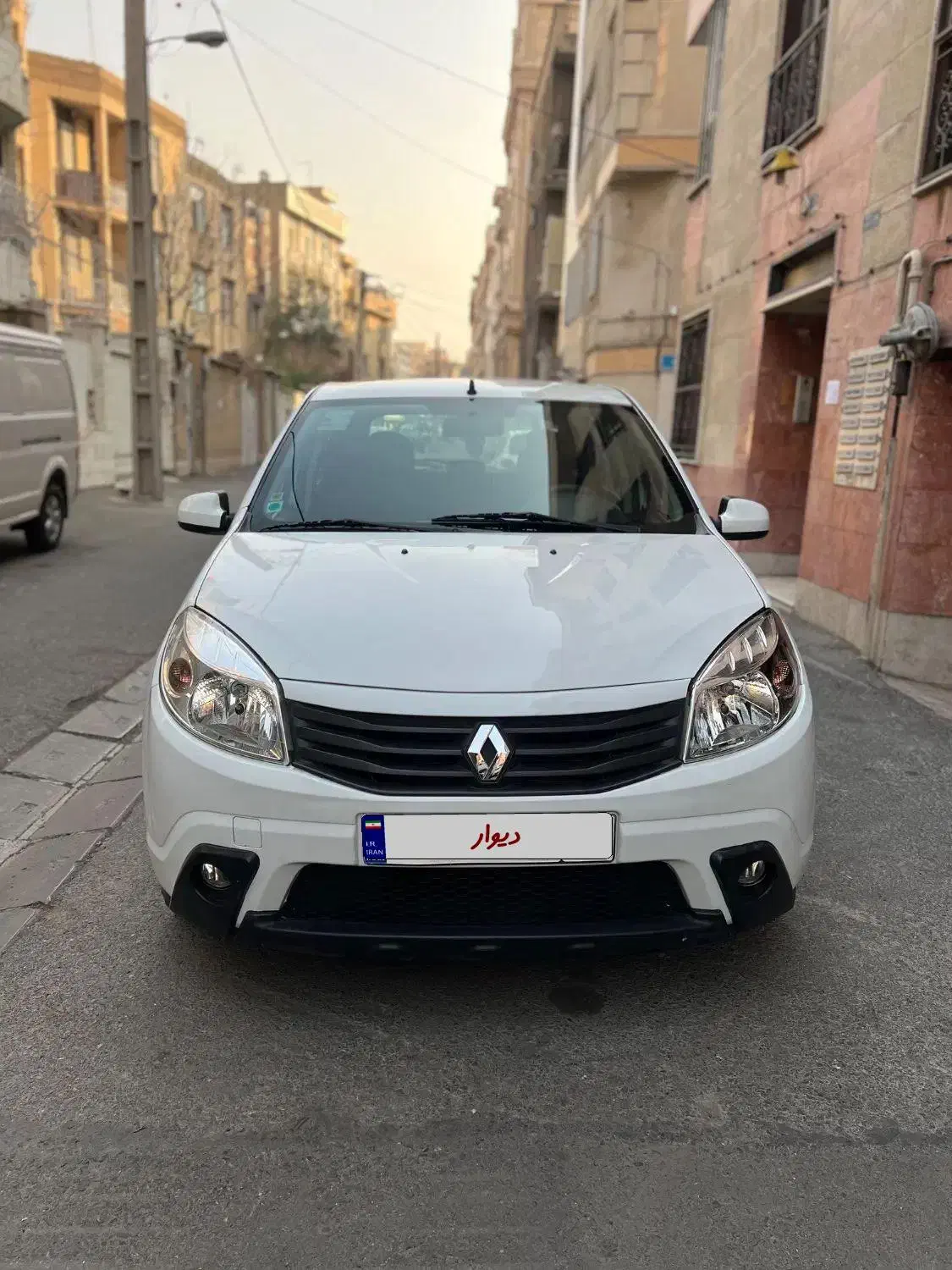 ساندرو اتوماتیک|خودرو سواری و وانت|تهران, دروازه شمیران|دیوار