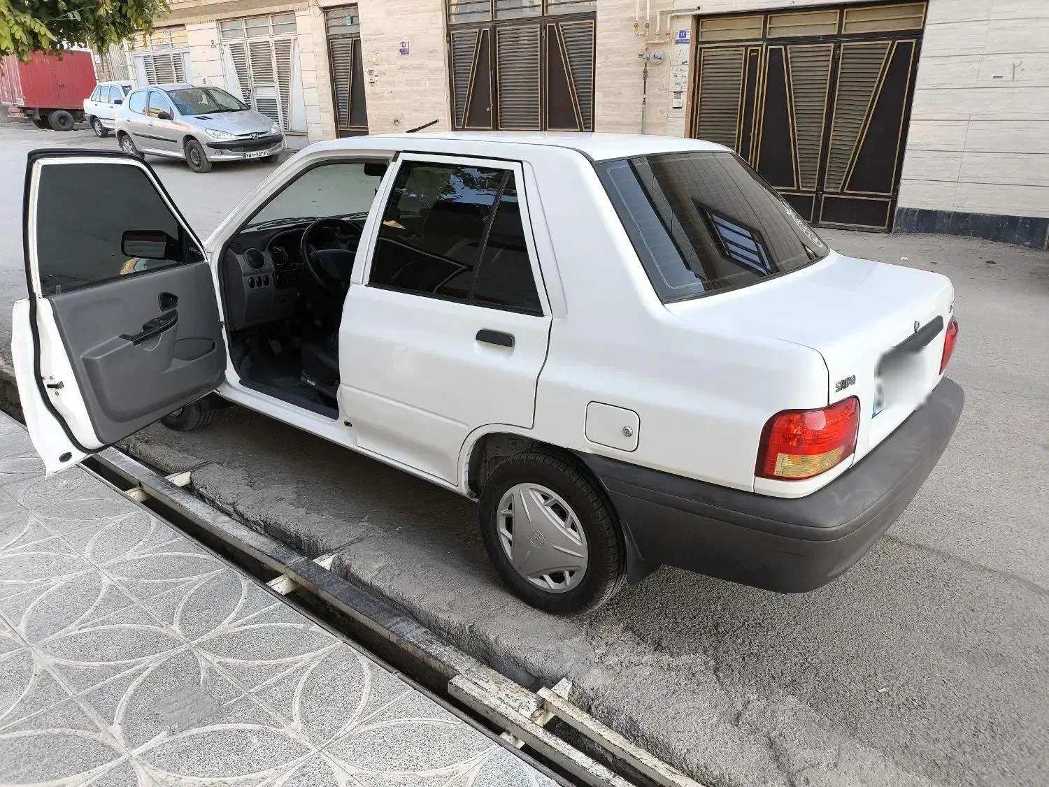 پراید مدل ۹۸|خودرو سواری و وانت|بروجرد, |دیوار