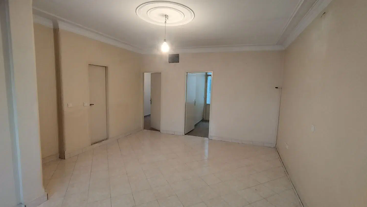 ۶۵ متر دو خوابه/ ویو میدان