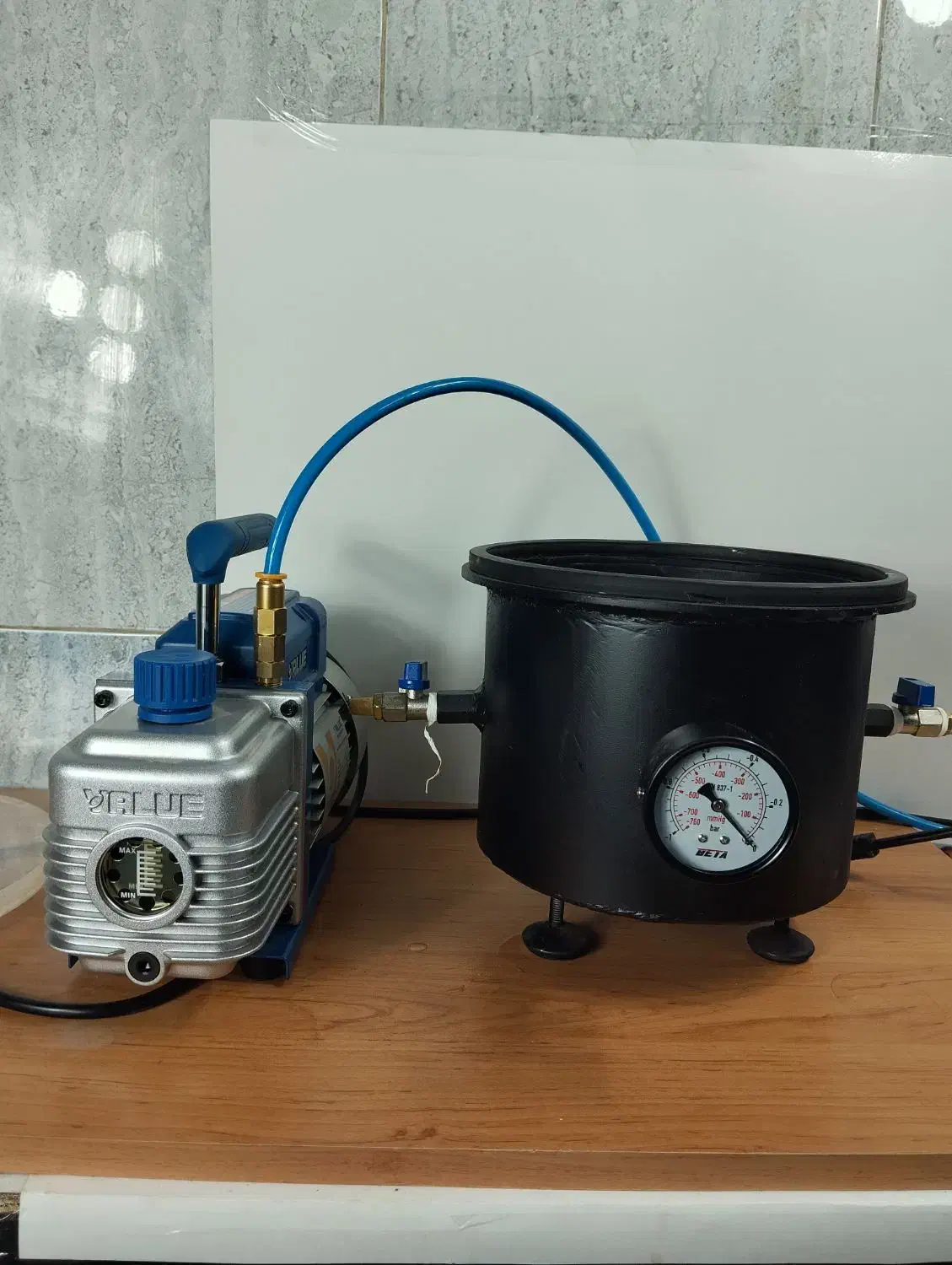 دستگاه وکیوم حباب‌گیر صنعتی رزین و سیلیکون|ماشین‌آلات صنعتی|اندیشه, اندیشه فاز ۵|دیوار