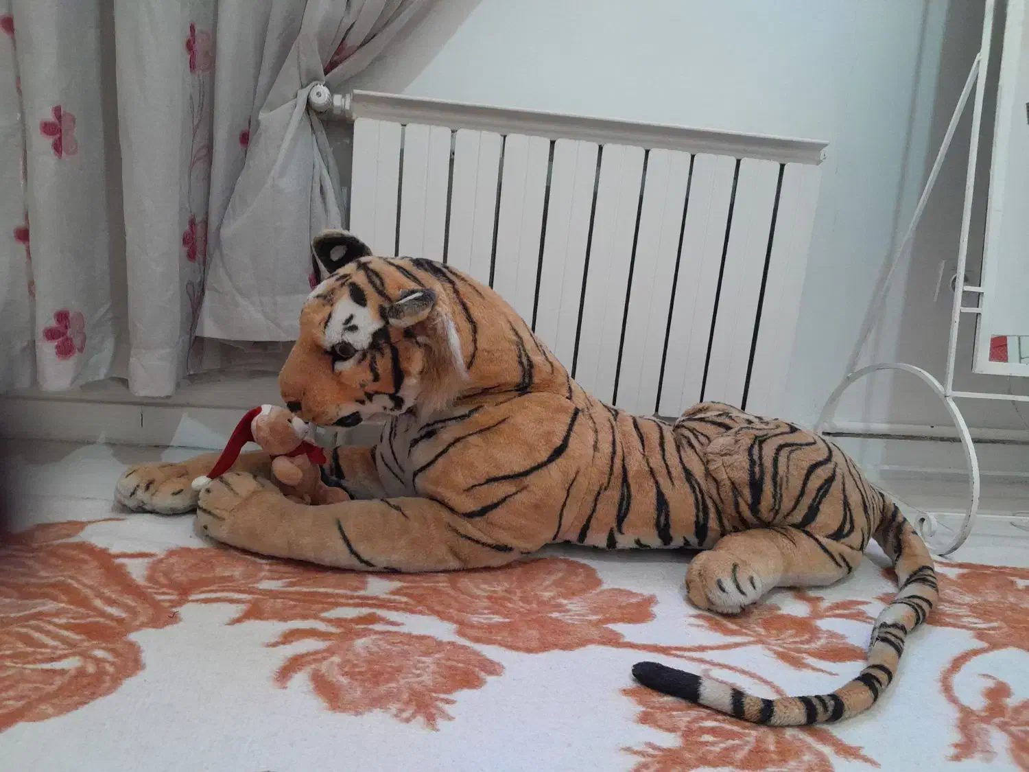 ببر خارجی|اسباب‌‌بازی|تهران, چوب تراش|دیوار