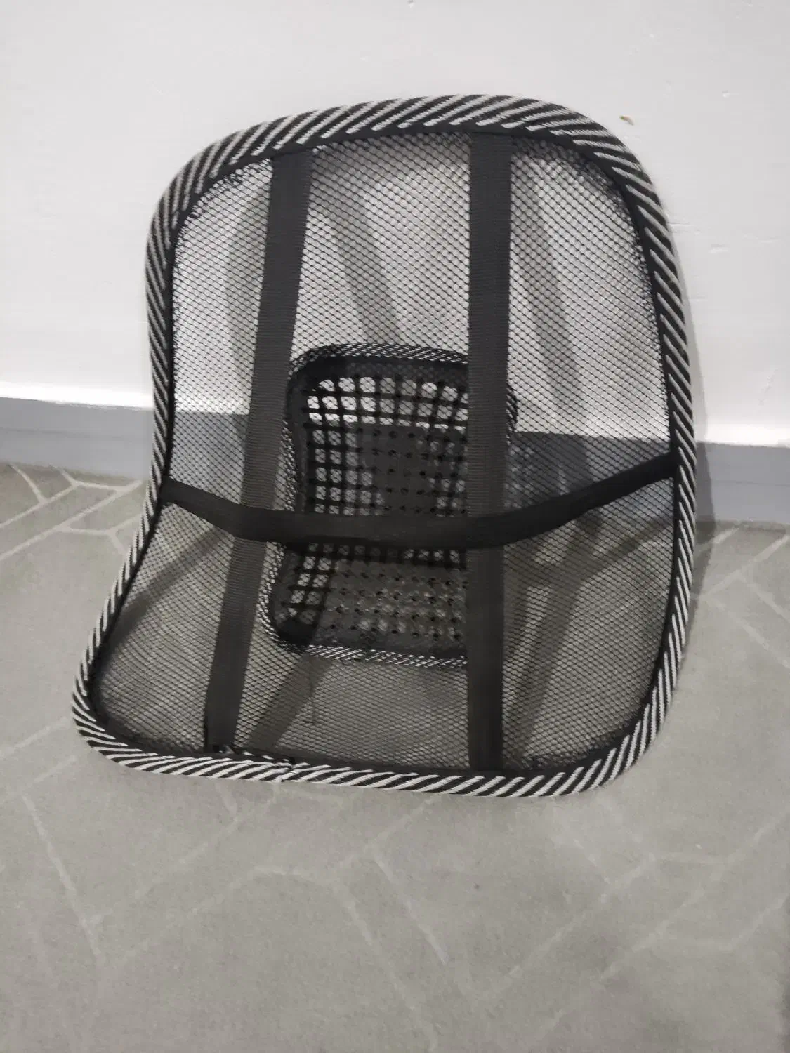 آینه دیواری و یک عدد پشتی طبی صندلی|آینه|آبادان, |دیوار