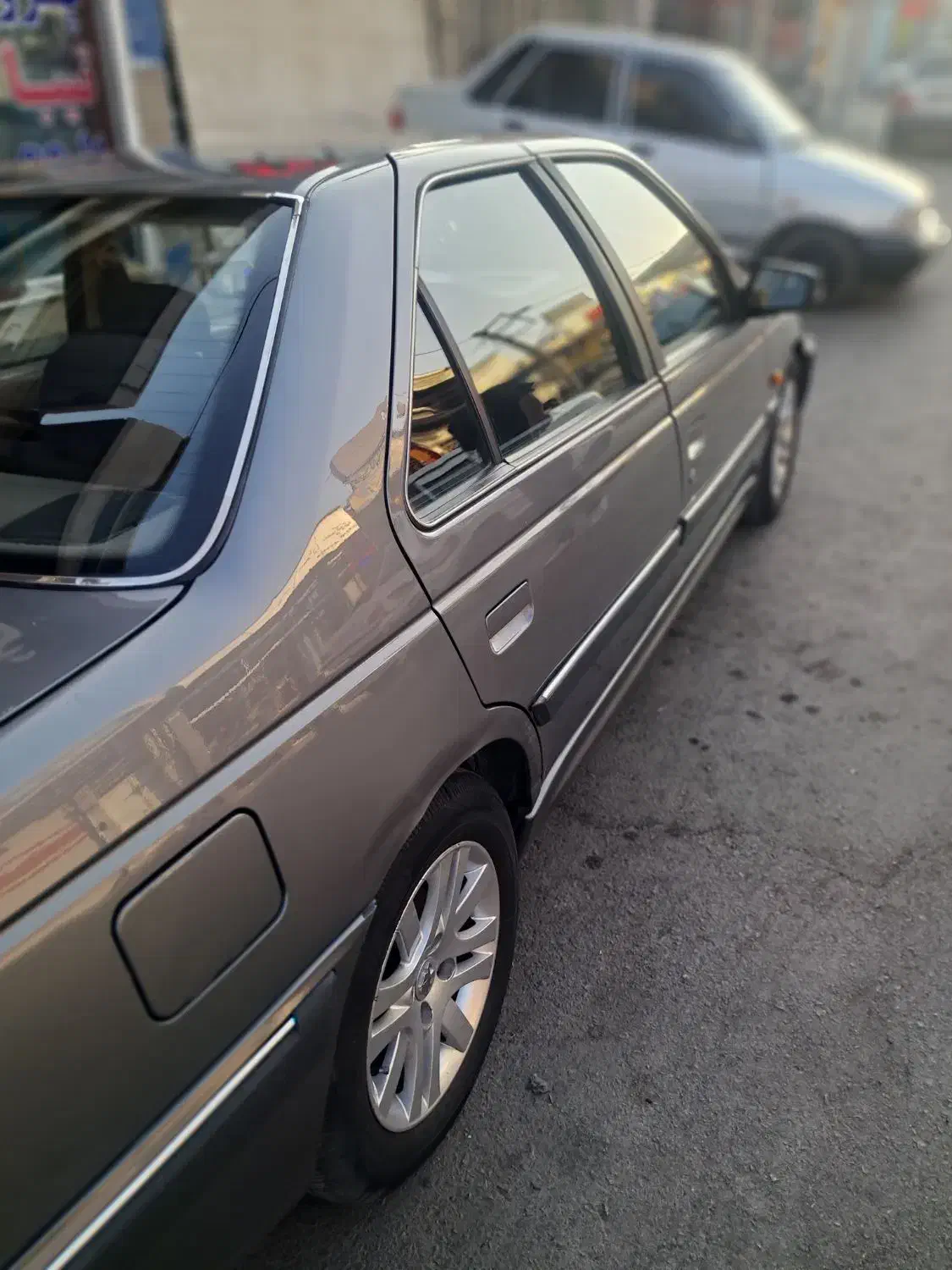 پژو پارس مدل ۹۴|خودرو سواری و وانت|شاهین‌شهر, شهرک صنعتی|دیوار