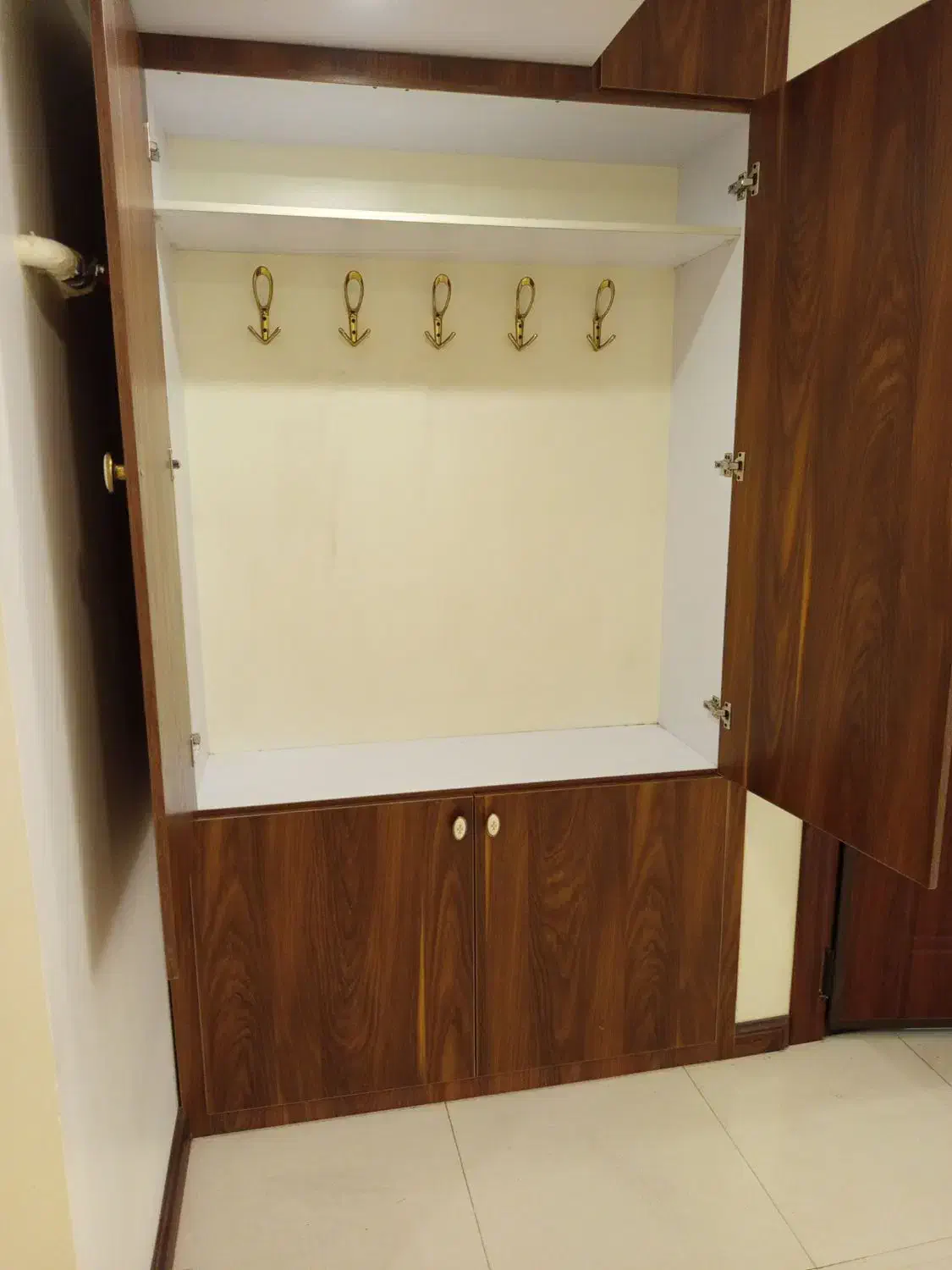 ۱۱۰ متر مطهری مفتح شمالی